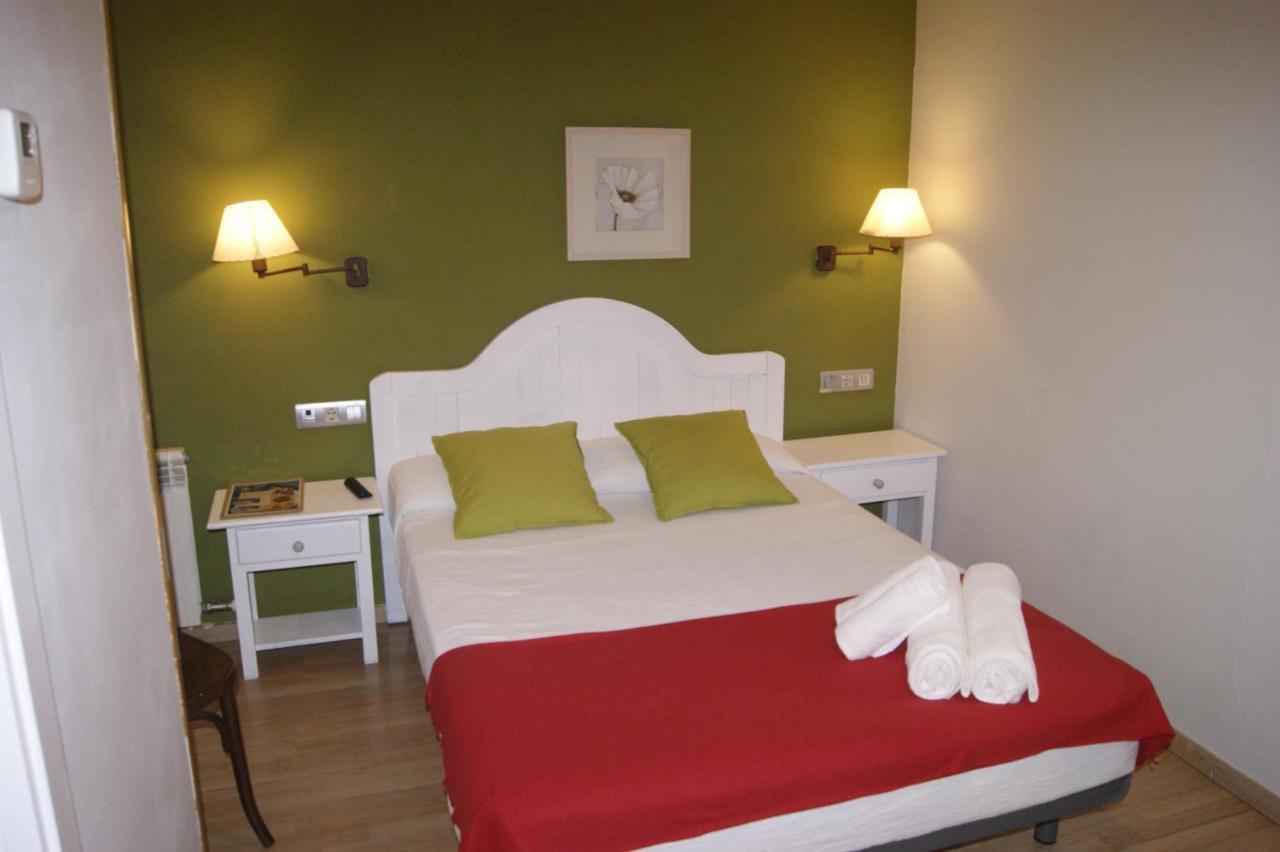Hostal Cal Batista Bagá Buitenkant foto