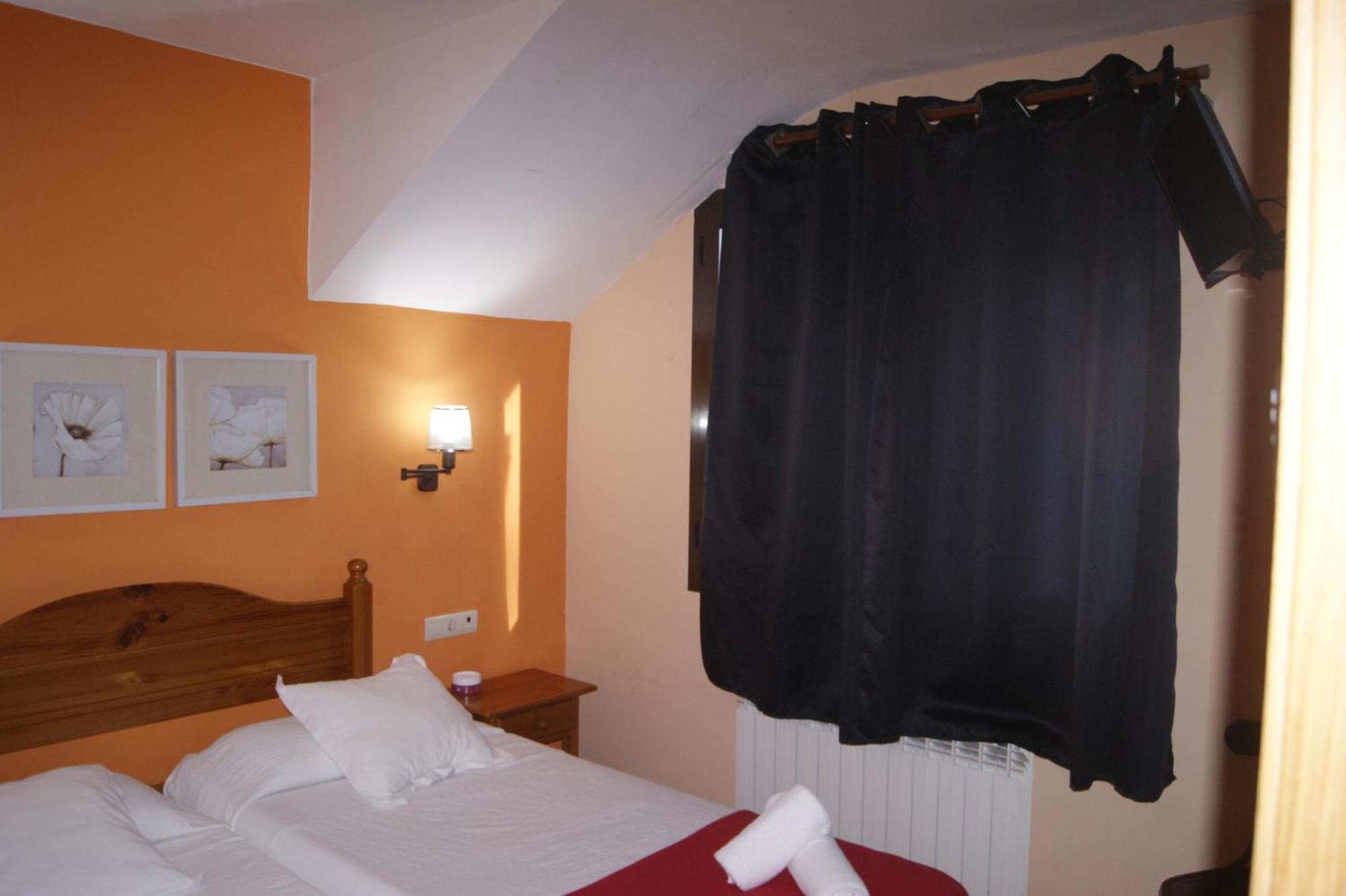 Hostal Cal Batista Bagá Buitenkant foto